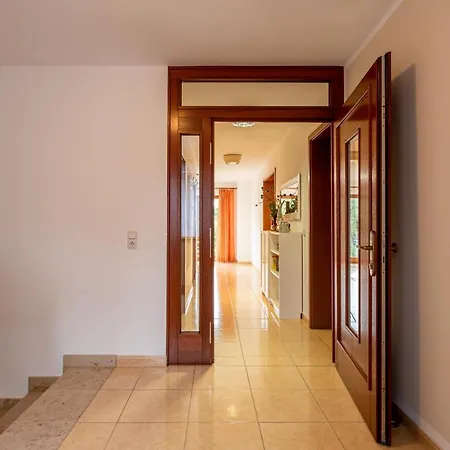 Im Gruenen Muehlenbeck-nahe Berlin *